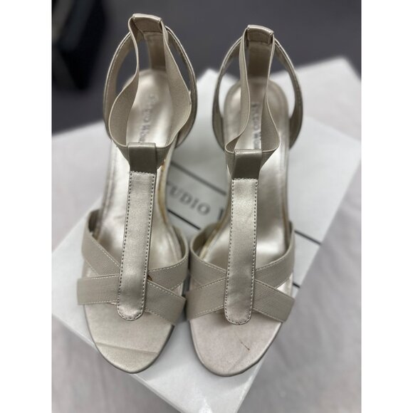 Studio Works Gold Open Toe Wedge Heels 8M With Strappy Design & Cushioned Sole - Picture 2 of 6